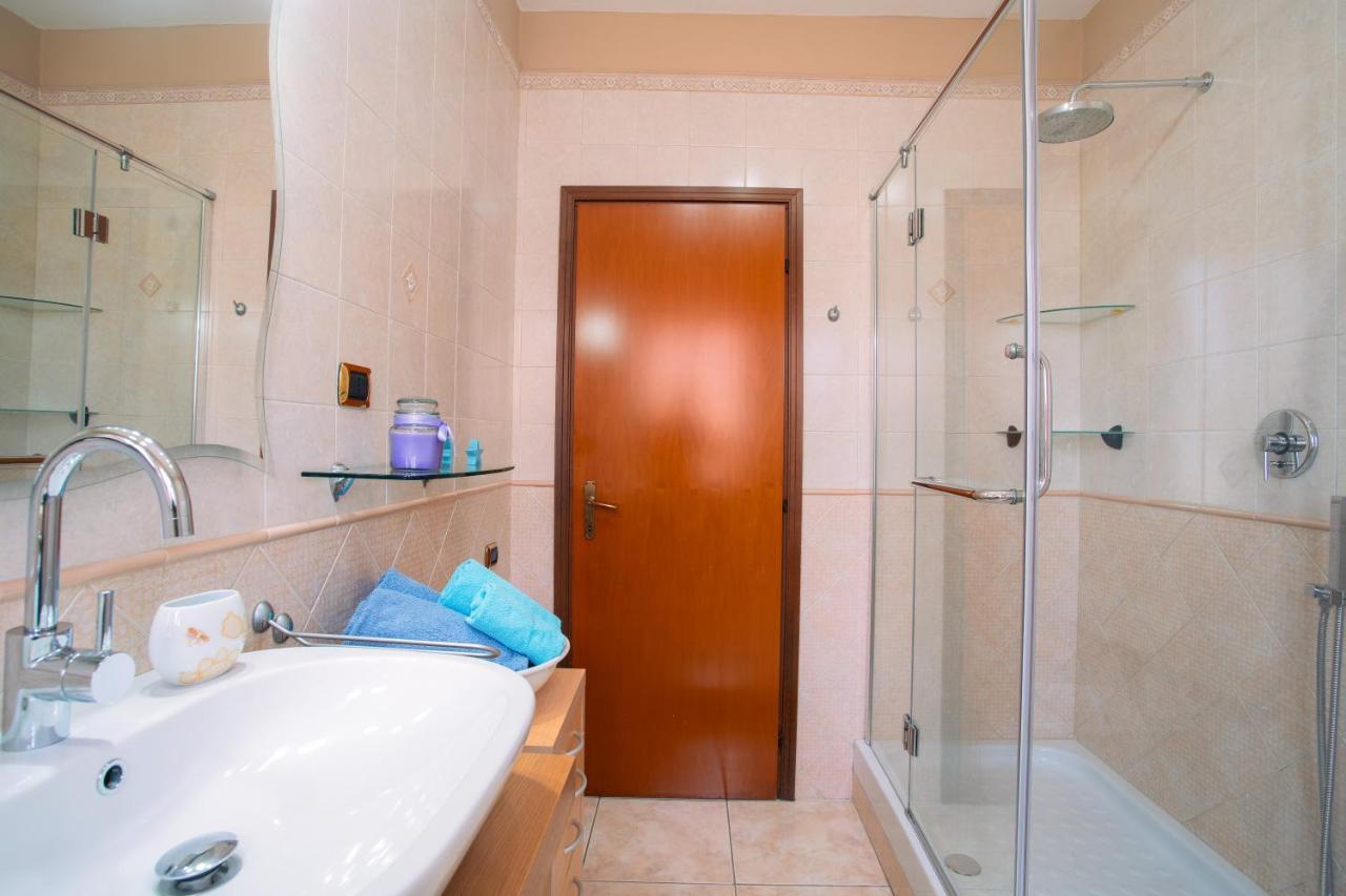 Le Due F Apartment Portoscuso Luaran gambar