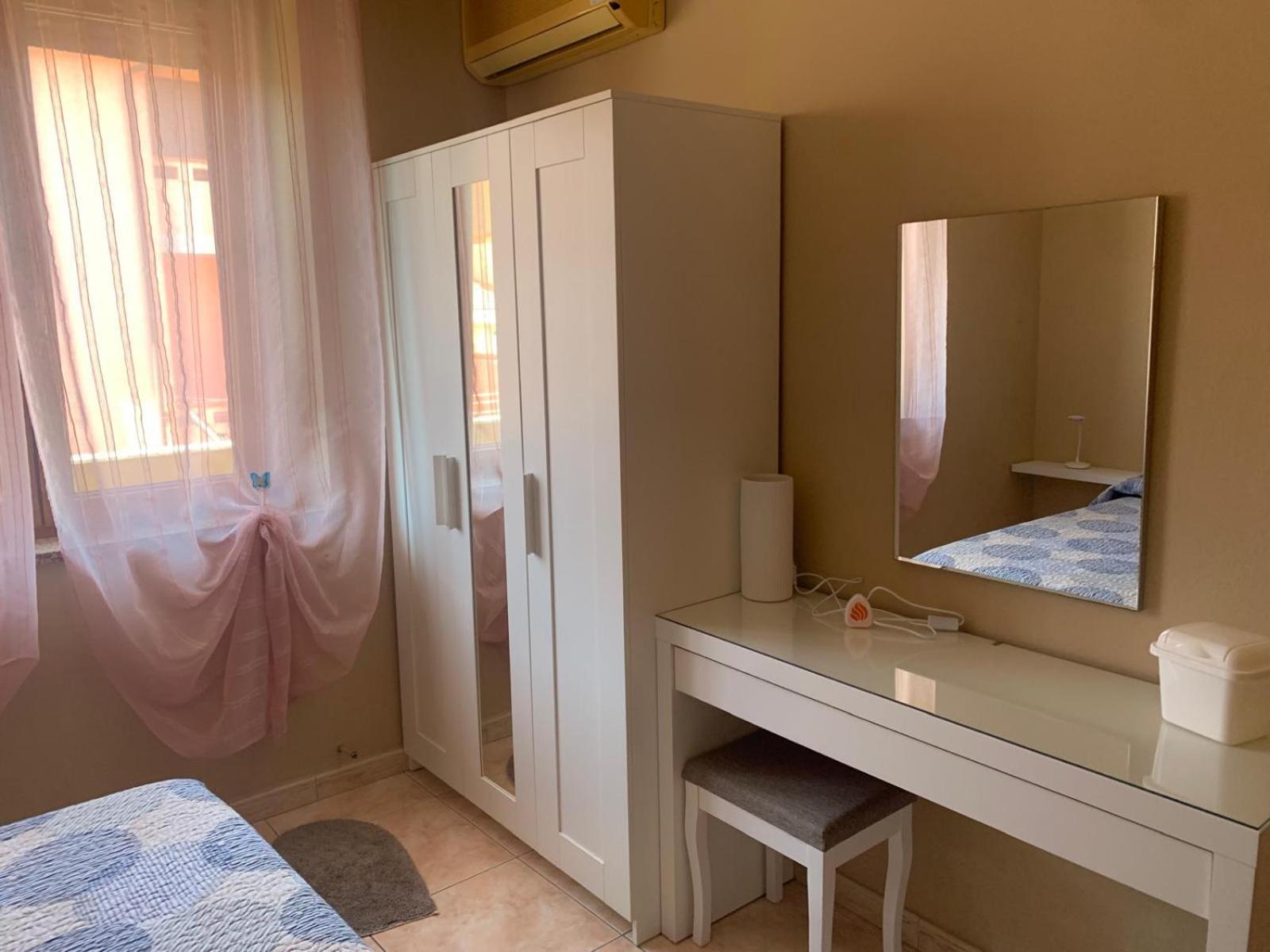 Le Due F Apartment Portoscuso Luaran gambar